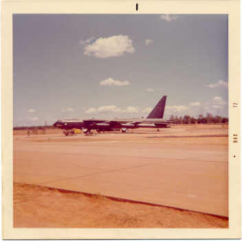 B 52 sideview.jpg